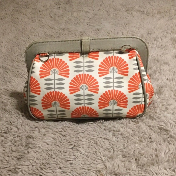 Petunia Pickle Bottom Diaper Clutch - Picture 2 of 8